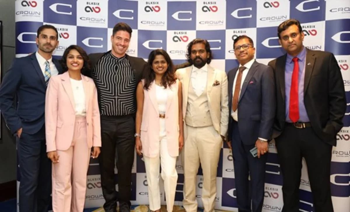 Crown and BLKSIX representatives at the investment announcement